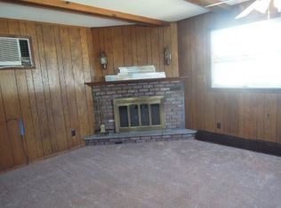 49 18th Ave, Elmwood Park, NJ 07407