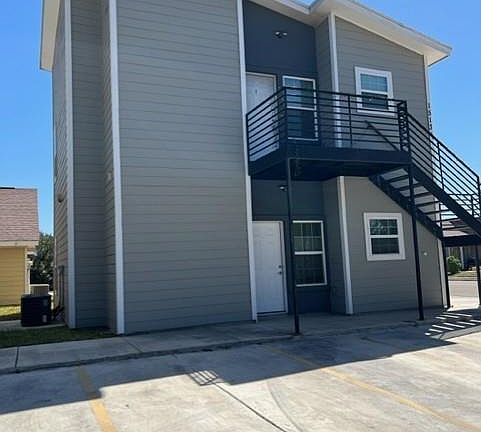 5th image of 1513 Quitaca Dr