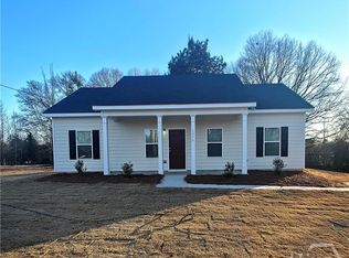 1970 Hollis St, Athens, GA 30605