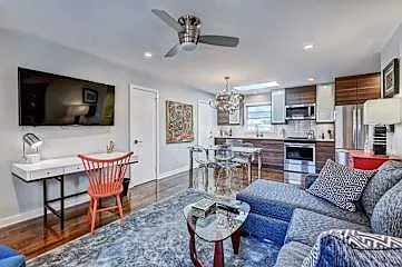 510 Queens Rd — Photo 20