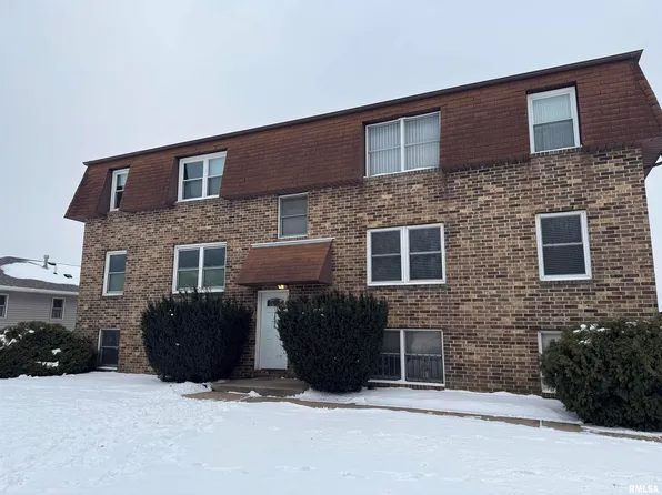 2035 E 38th St, Davenport, IA 52807