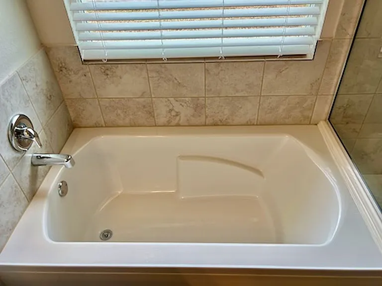 2277 Olive Hill Dr — Photo 17
