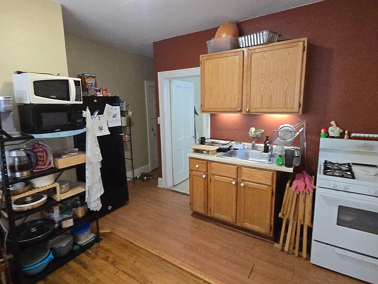 2443 N Bartlett Ave — Photo 13