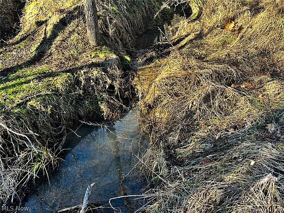 4th image of 34 Road