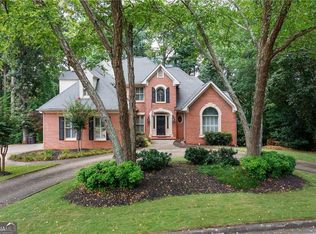 17 Sterling Ct, Cartersville, GA 30120