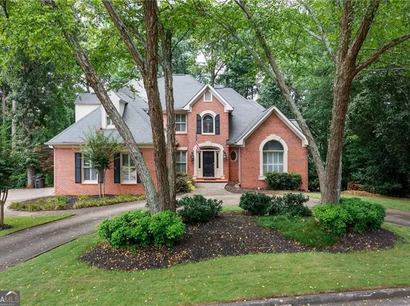 17 Sterling Ct, Cartersville, GA 30120