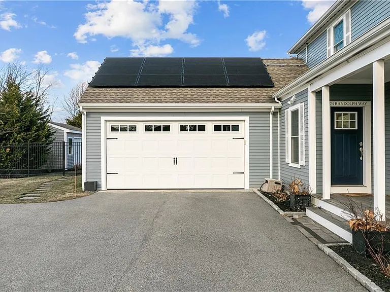 24 Randolph Way — Photo 31