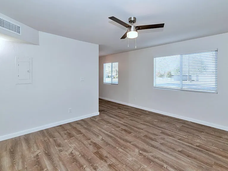 7602 E Polk St #101 — Photo 14