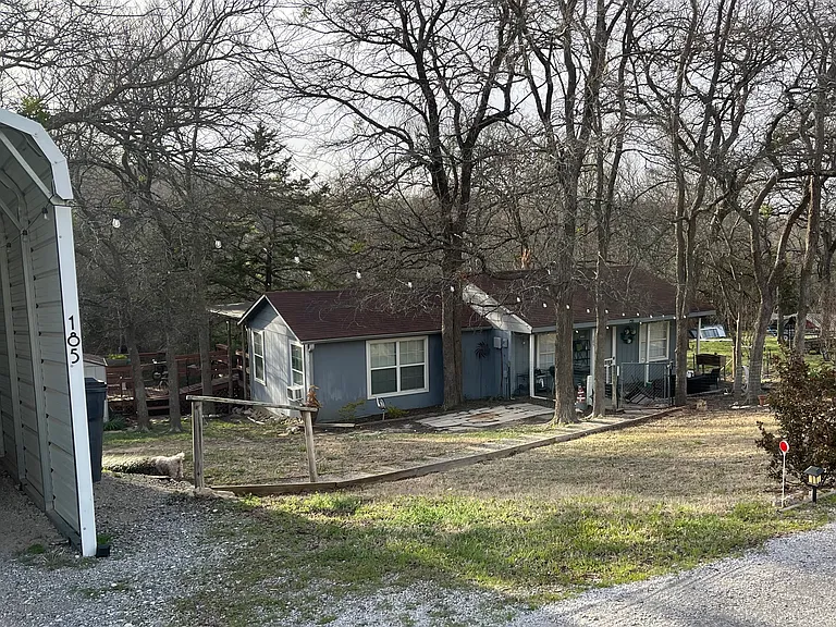185 Bentwood Dr — Photo 3