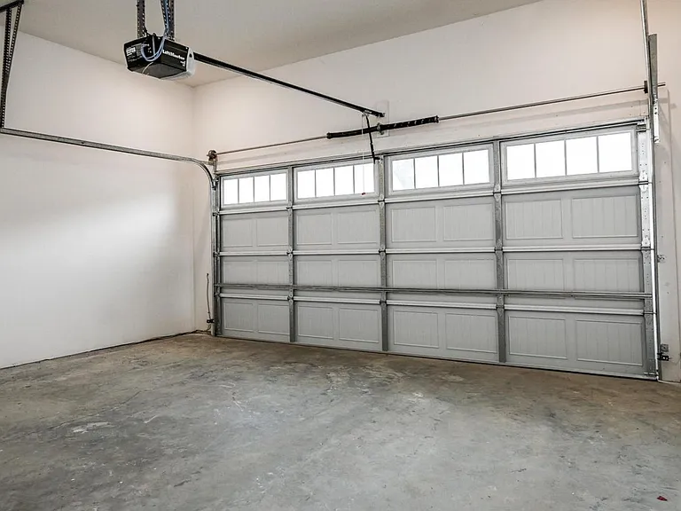 1737 Arbor Hills Dr SE — Photo 26