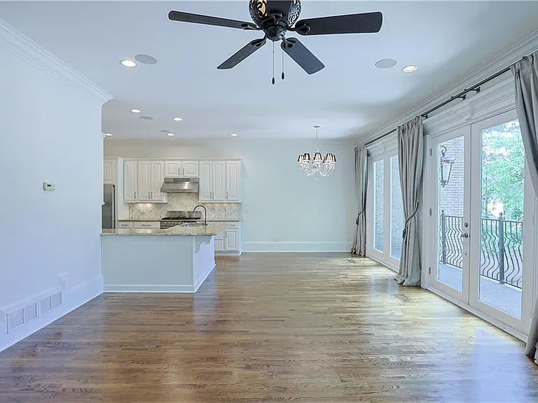 1296 Lenox Park Blvd — Photo 38