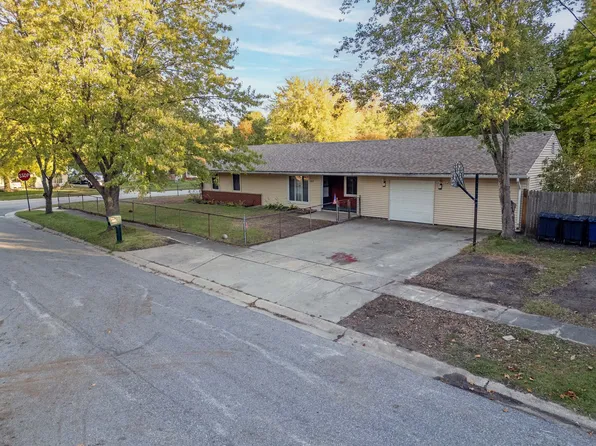 3213 White Birch St, Michigan City, IN 46360
