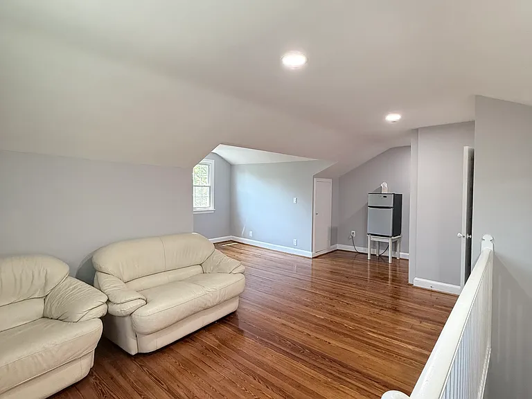 4204 Kennedy St — Photo 16