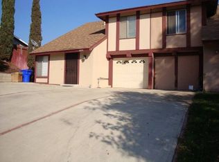 6822 John Dr, Riverside, CA 92509