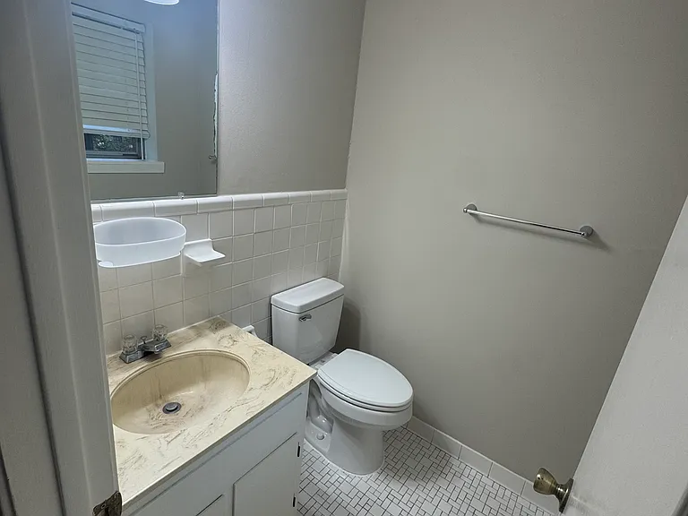 850 Hackberry Dr — Photo 6