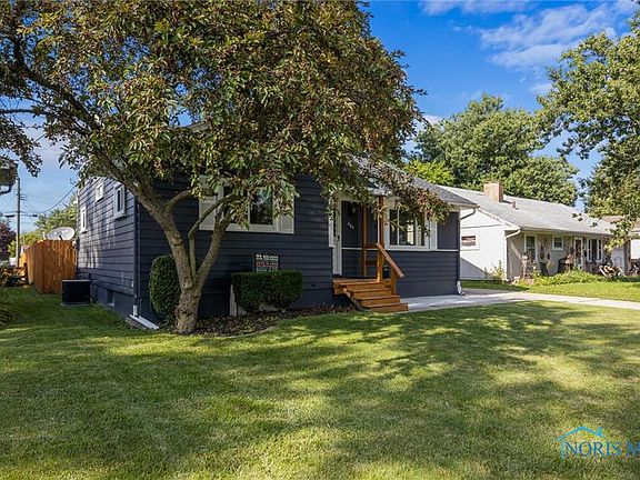 3rd image of 605 Northfield Dr