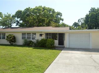 5912 Mirror Lake Rd, Sarasota, FL 34238