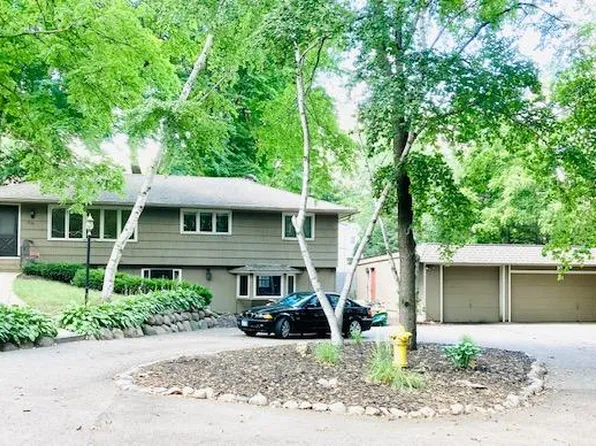 239 Byrondale Ave N, Wayzata, MN 55391