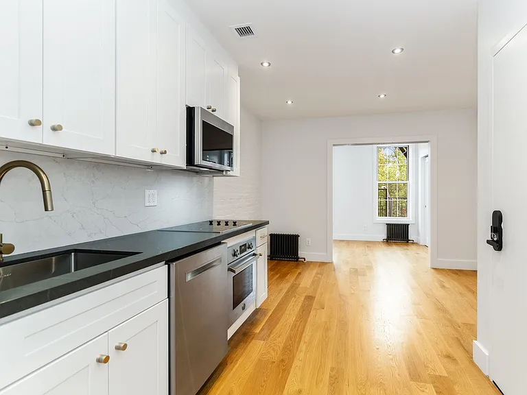 151 Avenue A #3A — Photo 2