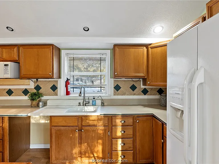 8111 S FM 2038 — Photo 7