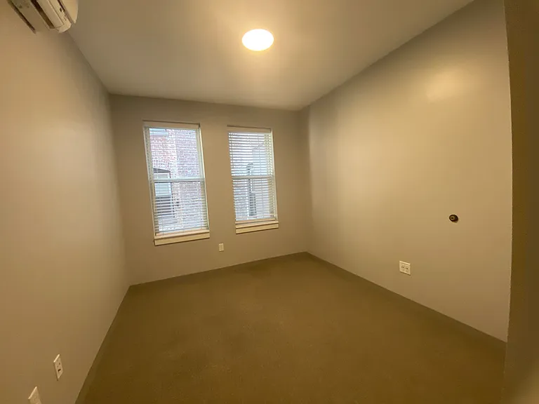 114 Hemenway St #208 — Photo 5