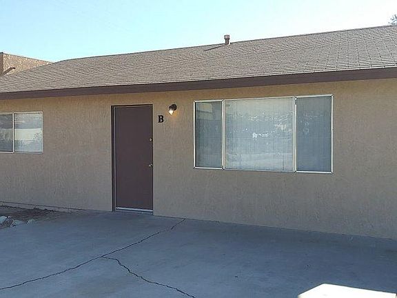 2nd image of 13850 Caliente Dr #B