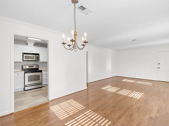 5th image of 849 Vestavia Villa Ct APT D