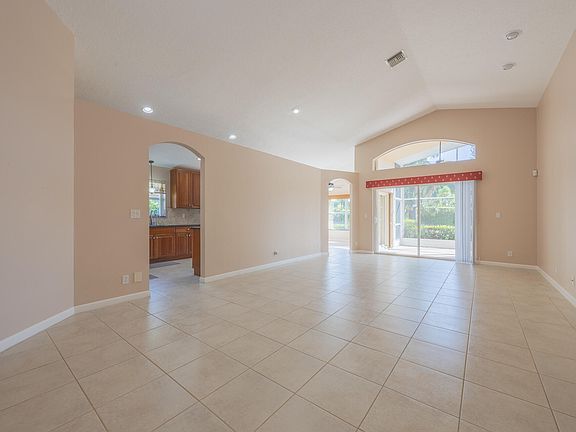 3rd image of 10680 Grande Palladium Way