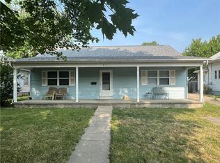 813 N 12th St, Mattoon, IL 61938