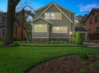 272 Addison Rd, Riverside, IL 60546