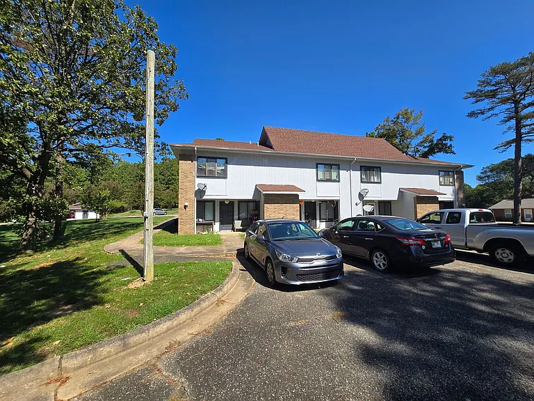 Remodeled AND Affordable Heber Springs Apartments. — Photo 11