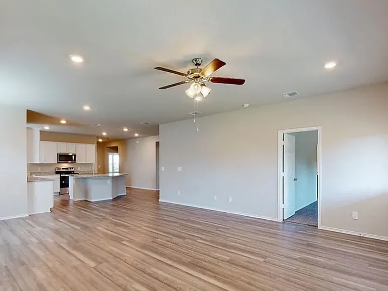 10201 Altair Dr — Photo 9