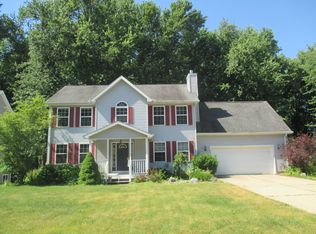 5749 Cartago Dr, Lansing, MI 48911