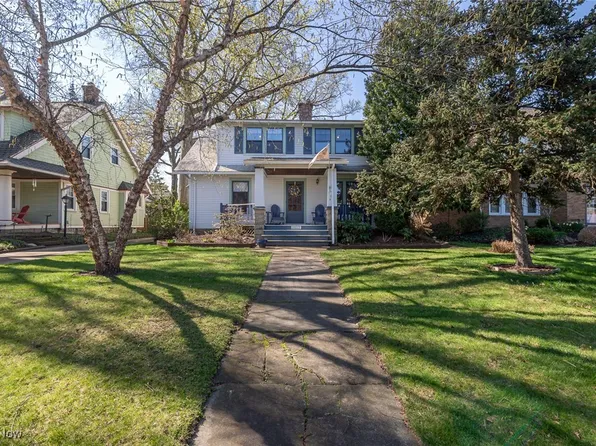 15617 Lake Ave, Lakewood, OH 44107