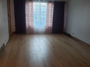 6033 S Artesian Ave, Chicago, IL 60629