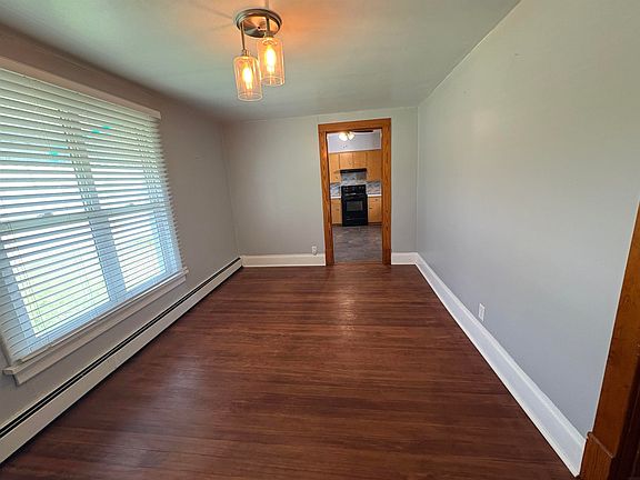 4th image of 1464 6th St