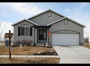 38 N Archmore St, Saratoga Springs, UT 84043