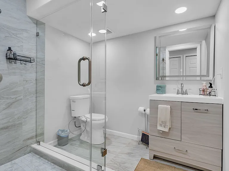 95 Erin Dr — Photo 31