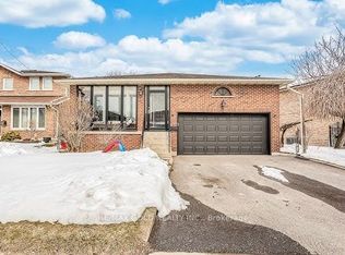 3 Panorama Cres N, Brampton, ON L6S 3T7