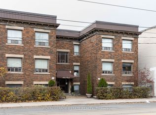 922 Bathurst St #8-C02, Toronto, ON M5R 3G5