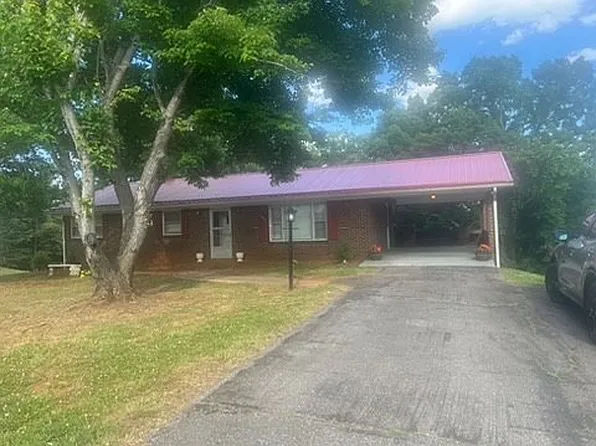 1601 Melinda Dr, Altavista, VA 24517