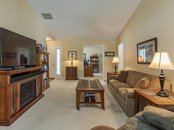 5th image of 52254 Tawny Brook Ln