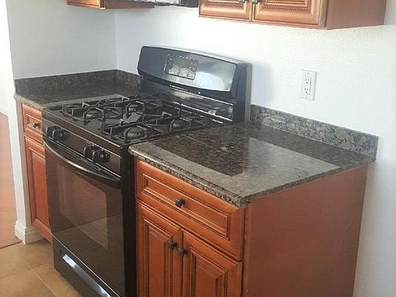 3rd image of 1720 Ellincourt Dr APT 7