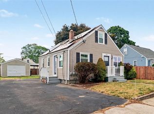 125 Olympia Ave, Pawtucket, RI 02861