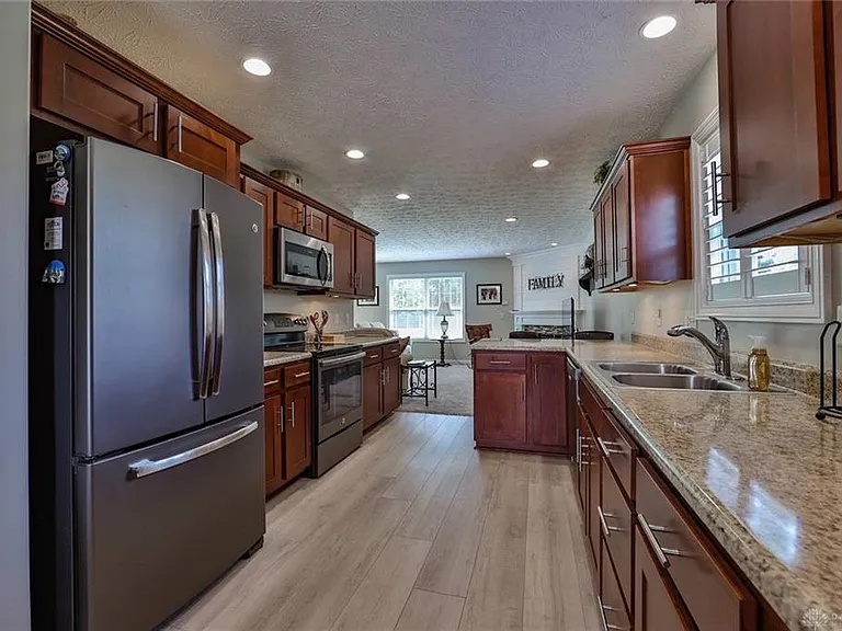 564 Cider Mill Way — Photo 6