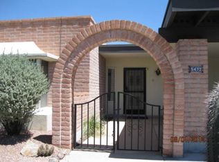 5472 N Arroyo Grande Dr, Tucson, AZ 85718