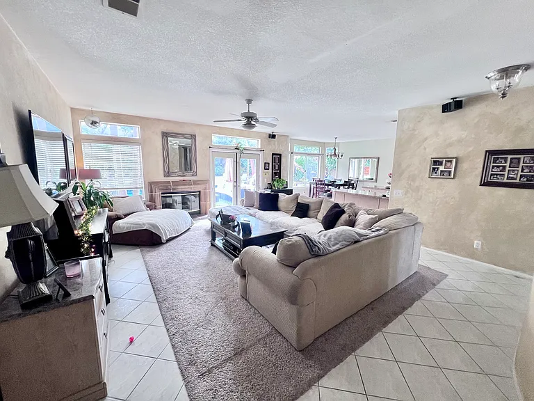 12927 Harwick Ln — Photo 29