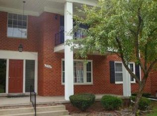 27529 W Echo Valley, Farmington, MI 48334