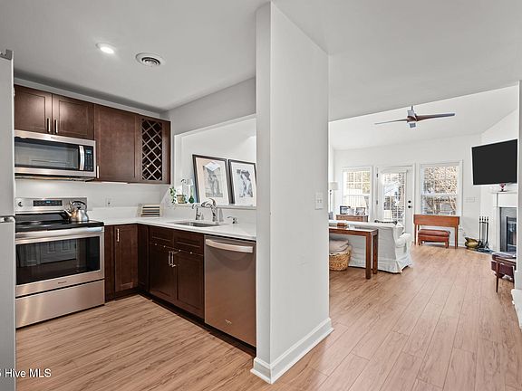3rd image of 6211 Wrightsville Avenue Apt 123