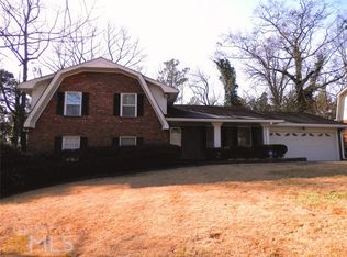 4329 Abingdon Dr, Stone Mountain, GA 30083
